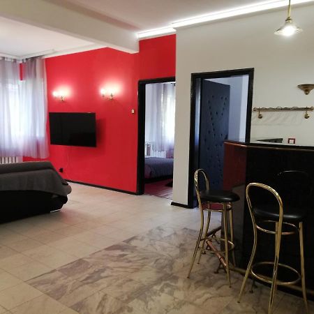 Top Center Cozy And Spacious Apartment Sofia Exterior photo