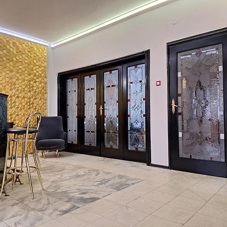Top Center Cozy And Spacious Apartment Sofia Exterior photo