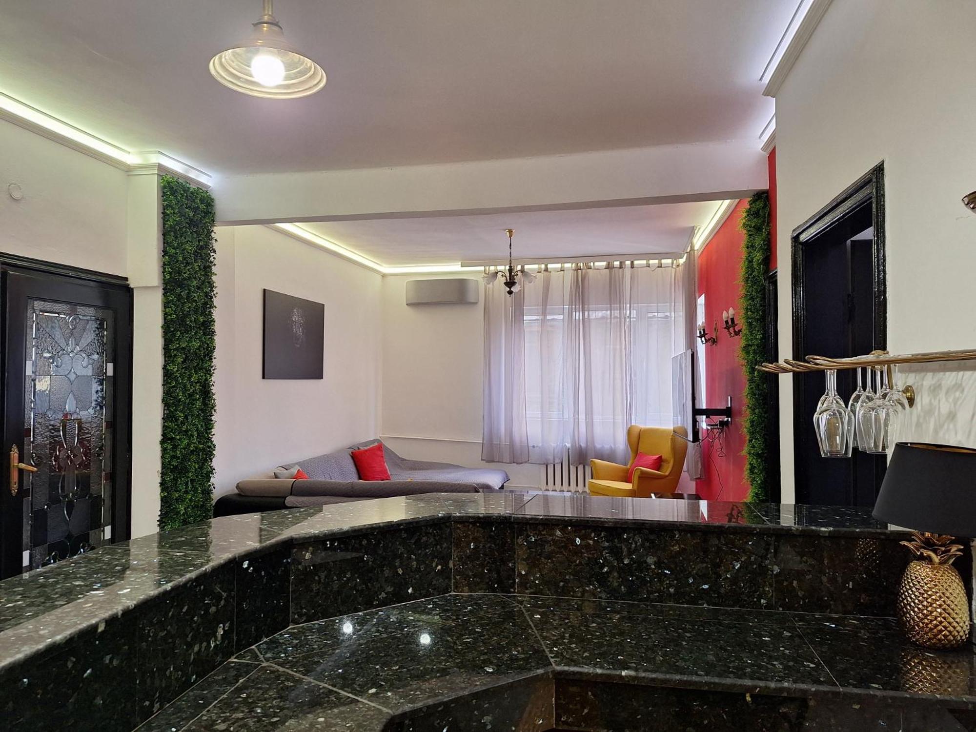 Top Center Cozy And Spacious Apartment Sofia Exterior photo